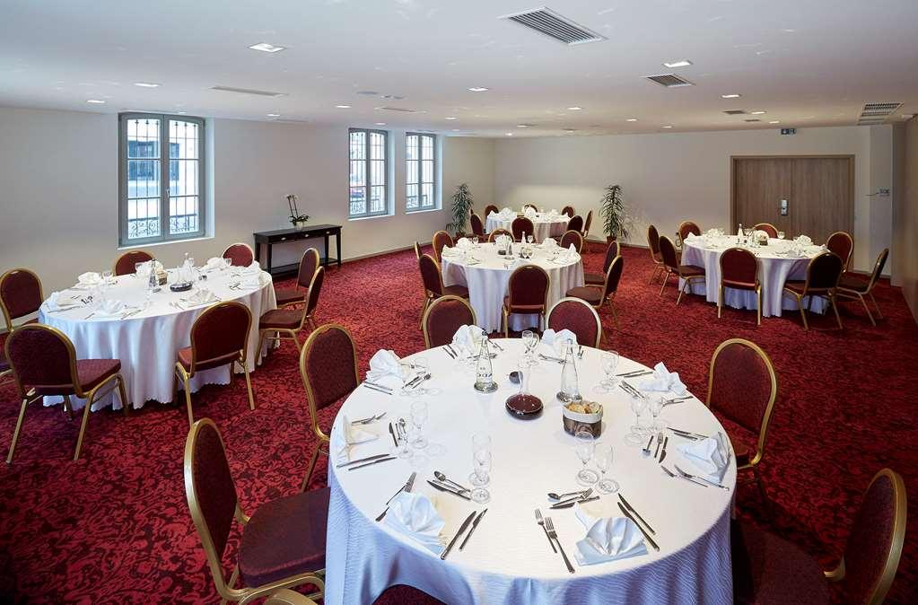 Mercure Maintenon Restoran fotoğraf