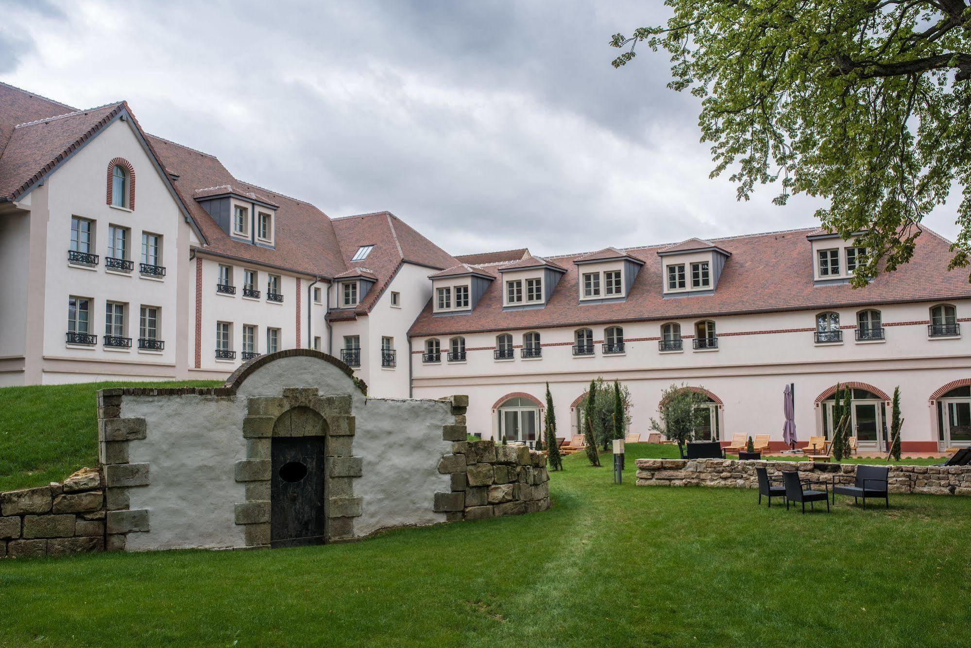 Mercure Maintenon Dış mekan fotoğraf